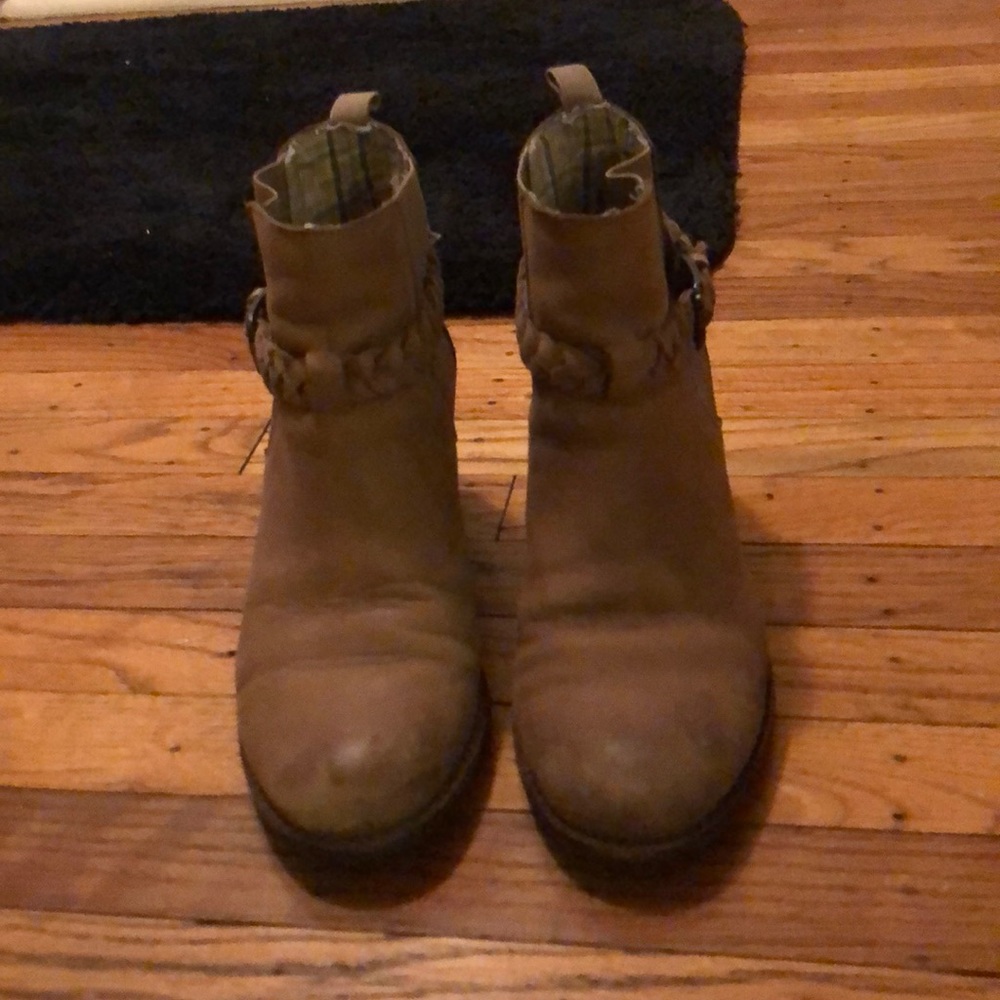 Sperry Tan Leather Ankle Boot - Size 8
